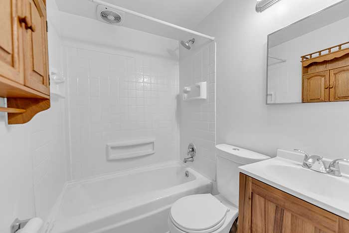 49 Henry St, Bedford | Azzam Turnkey | The Azzam Group | RE/MAX Haven | Cleveland, OH