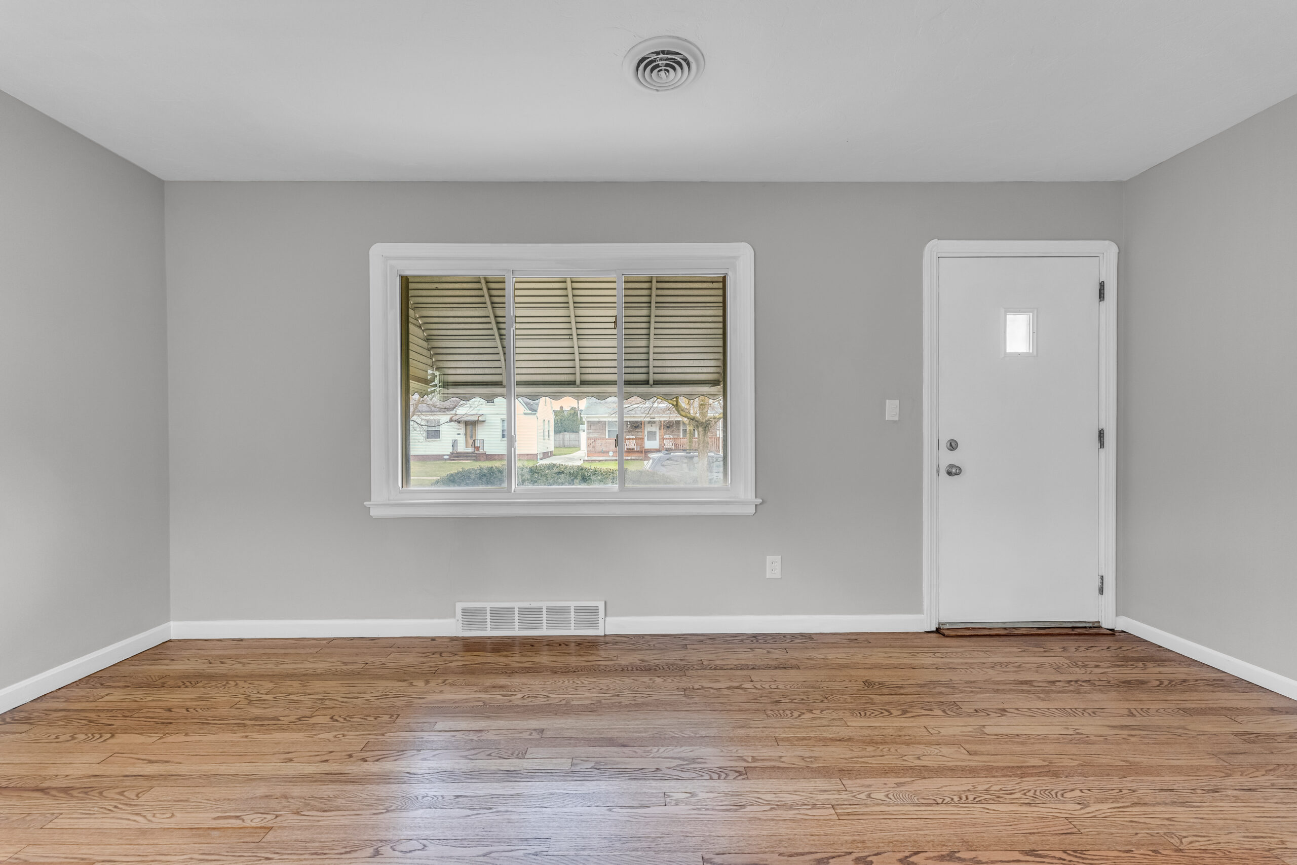 13614 Terminal Ave | Azzam Turnkey | The Azzam Group | RE/MAX Haven | Cleveland, OH