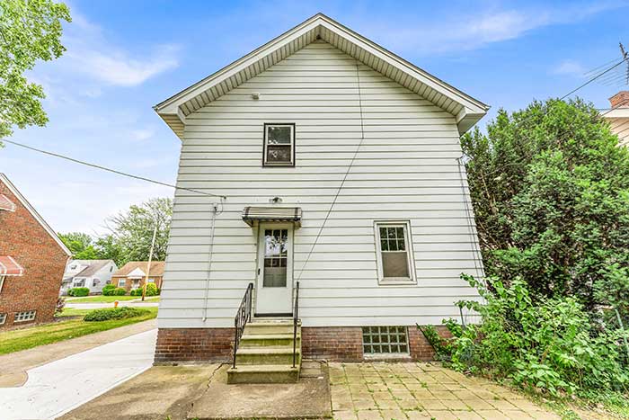 21401 Goller Ave | Azzam Turnkey | The Azzam Group | RE/MAX Haven | Cleveland, OH