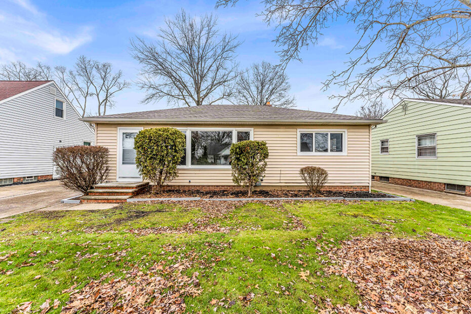 15313 Steinway Blvd, Maple Heights | TAG The Azzam Group | RE/MAX Haven Realty | Cleveland, OH