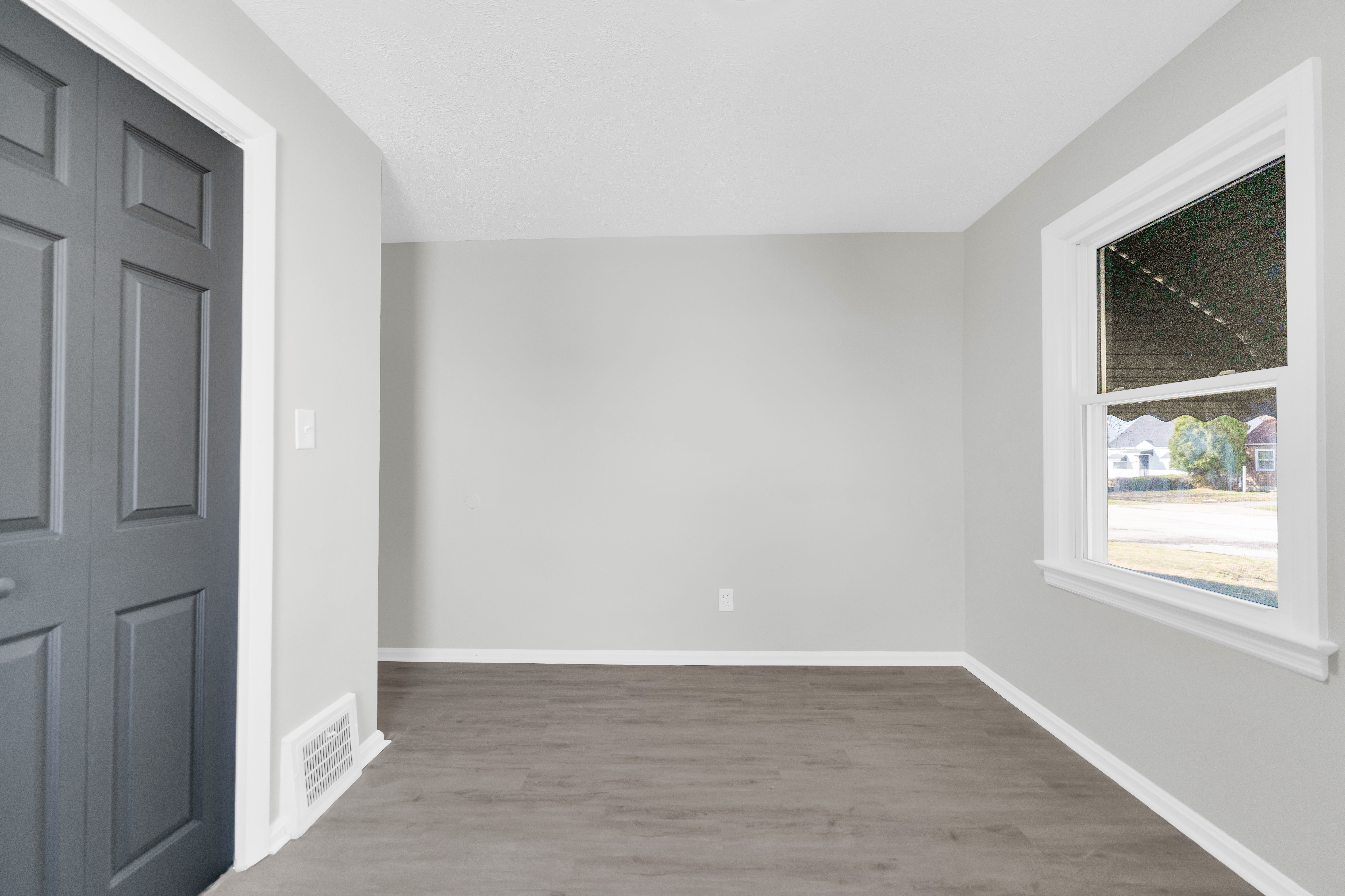 16902 Lotus Dr, Cleveland | TAG The Azzam Group | RE/MAX Haven Realty | Cleveland, OH