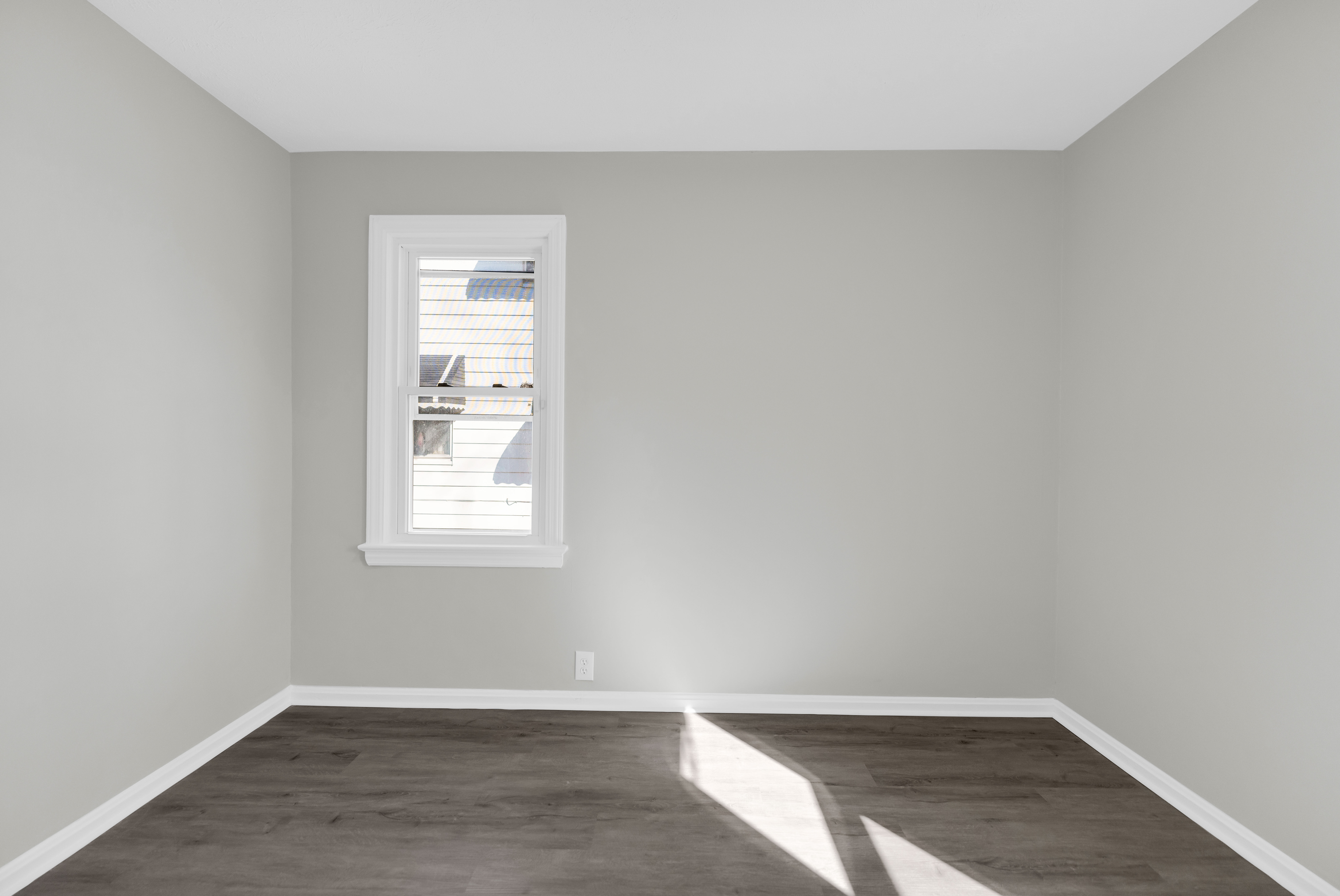 16902 Lotus Dr, Cleveland | TAG The Azzam Group | RE/MAX Haven Realty | Cleveland, OH