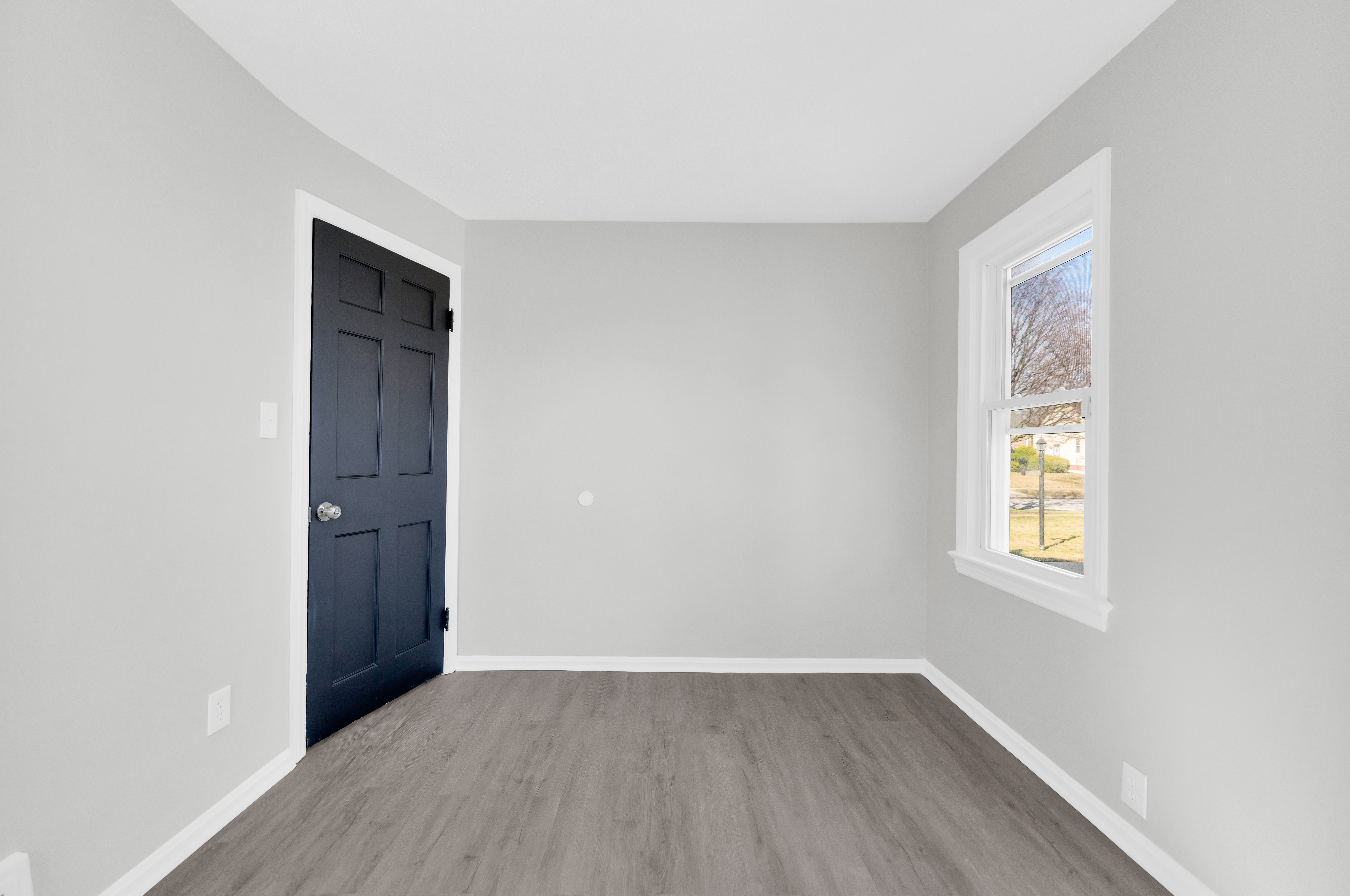 16902 Lotus Dr, Cleveland | TAG The Azzam Group | RE/MAX Haven Realty | Cleveland, OH