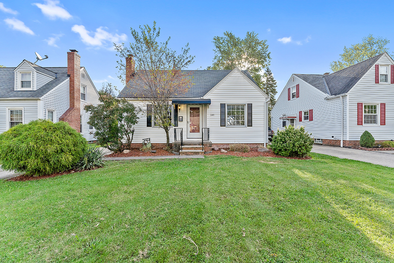 249 E 285th Street, Willowick | Michael Azzam | Cleveland Realtor | The Azzam Group at RE/MAX Haven Realty