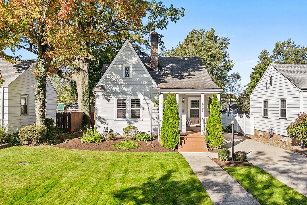 6692 Orchard Boulevard, Parma Heights | Michael Azzam | Cleveland Realtor | The Azzam Group at RE/MAX Haven Realty