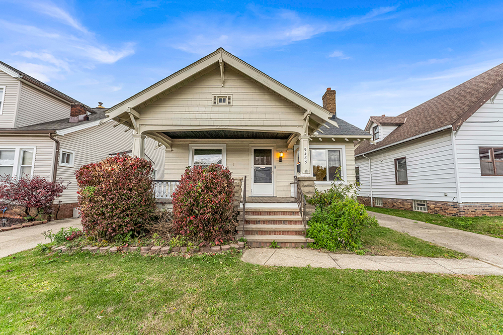 9435 Dorothy Ave | Cleveland | The Azzam Group | RE/MAX Haven | Cleveland, OH