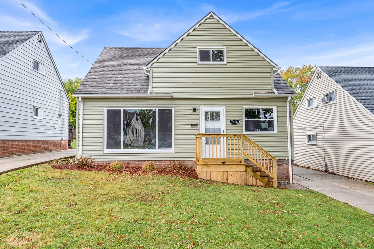 7618 Newport Ave, Parma | The Azzam Group | RE/MAX Haven | Cleveland, OH