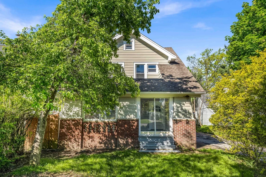 340 E 376 St, Euclid | The Azzam Group | Cleveland, OH