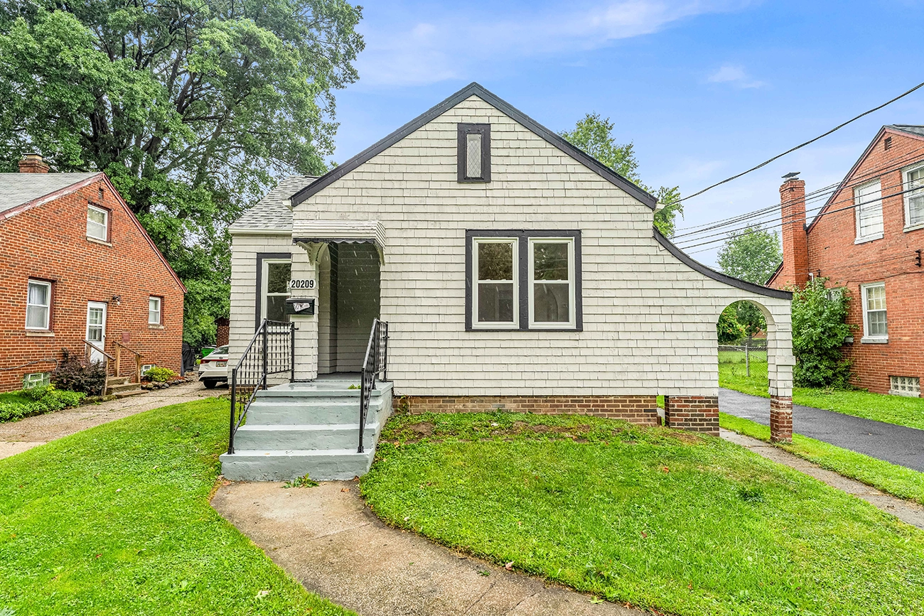 20209 Gladstone Rd, Warrensville Heights, OH 44122 | The Azzam Group | RE/MAX Haven | Cleveland, OH