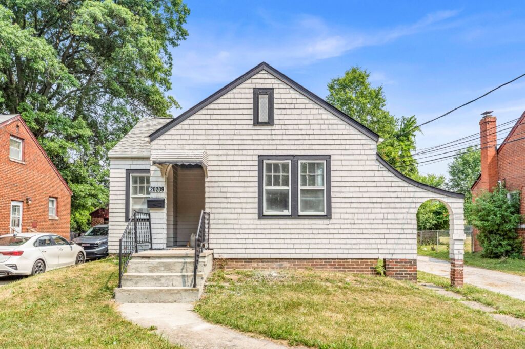 20209 Gladstone Rd, Warrensville Heights, OH 44122 | The Azzam Group | RE/MAX Haven | Cleveland, OH